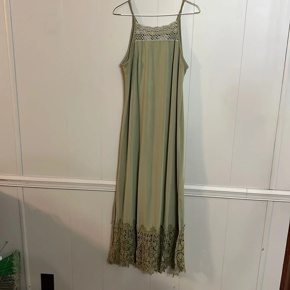 DRESS SIZE M - Picture 1 of 4